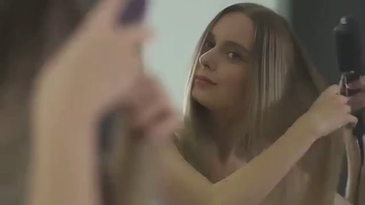 Cepillo Alisador 3 en 1 – Cabello Perfecto en Minutos